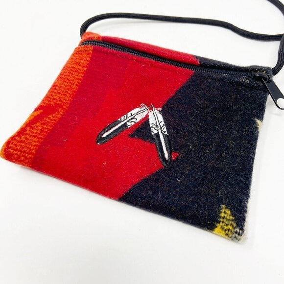 Pendleton Blanket Zip Crossbody Pouch Feather Embroidery - Picture 3 of 7